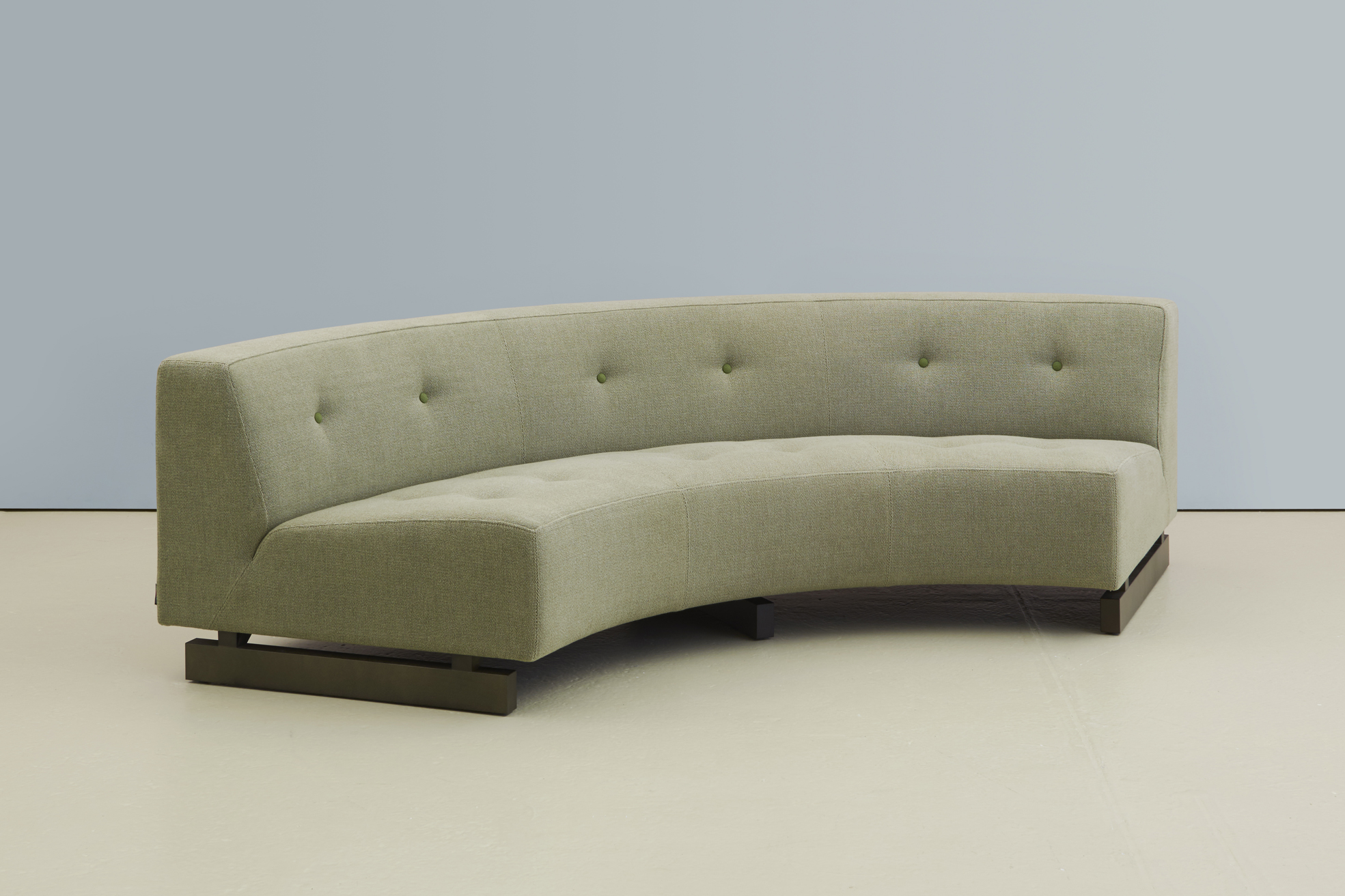 hm46v1 curved sofa (2) (low res).jpg