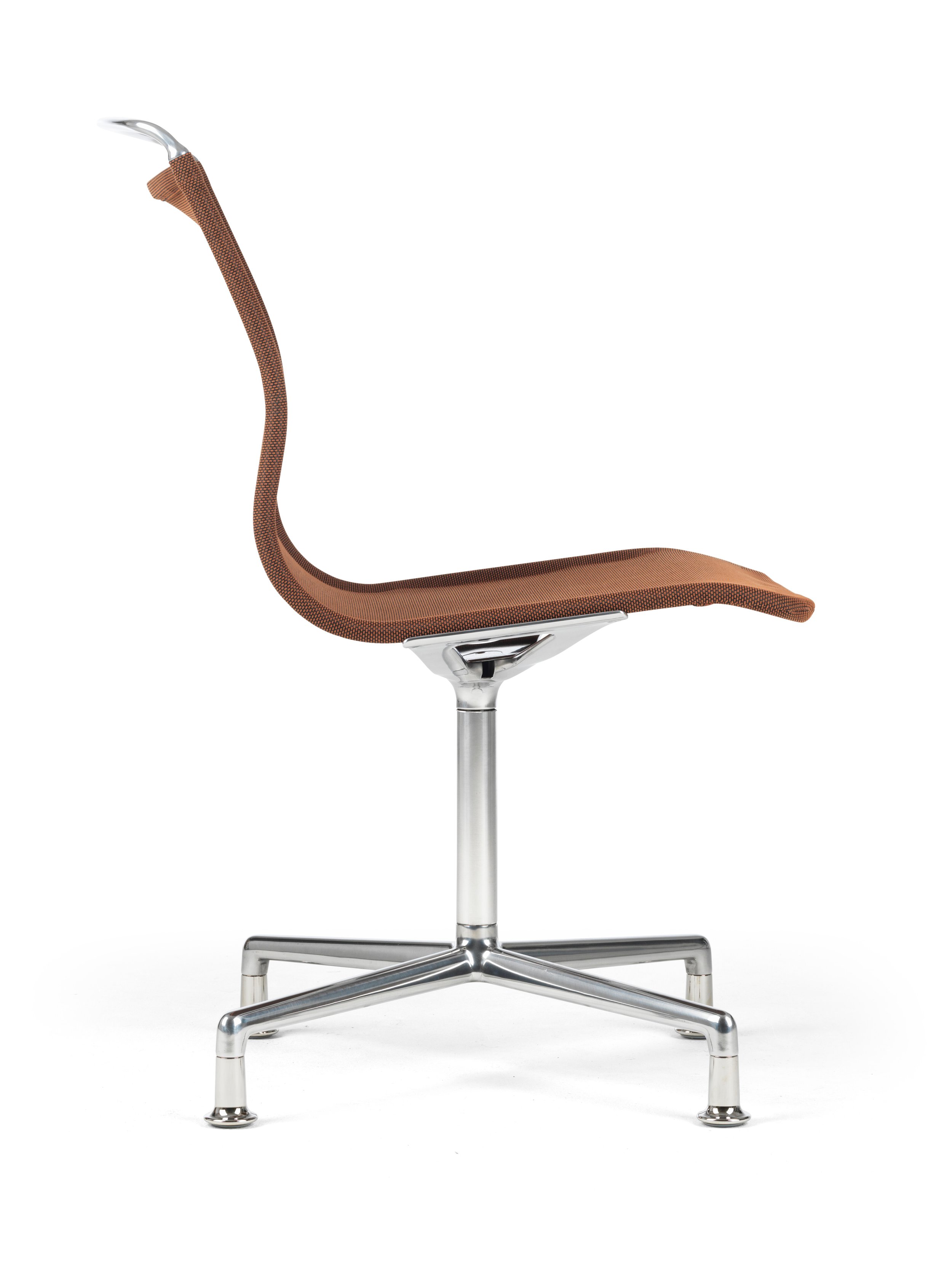 Lammhults_AtlasAir_chair_brownmesh_4-feet_polished_side_p01.jpg