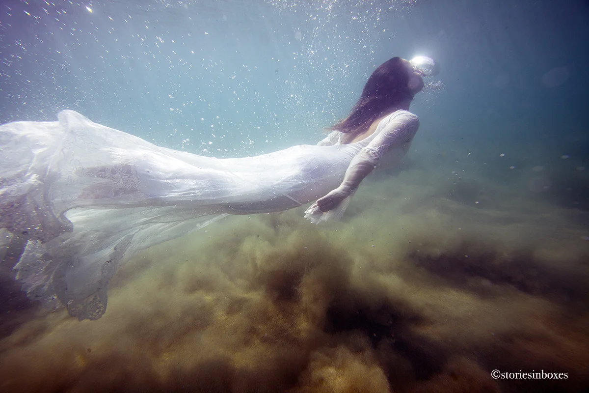 Exploring the possibilities of underwater bridal photography.