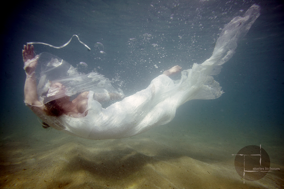 Exploring the possibilities of underwater bridal photography.