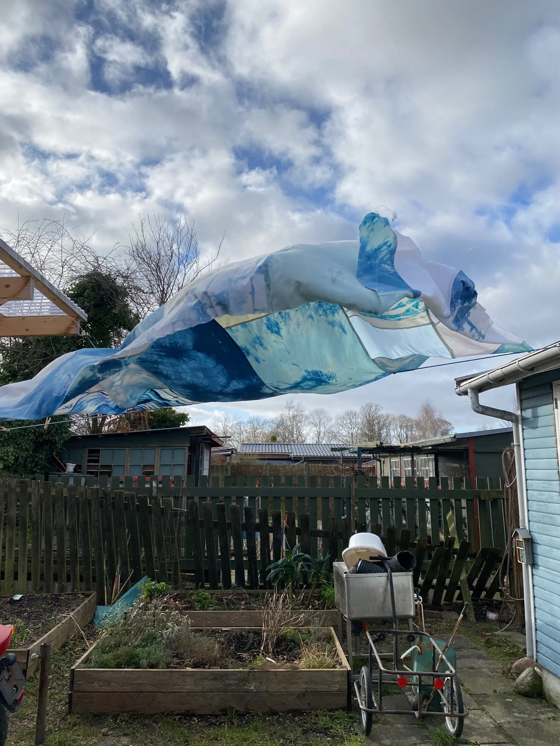 FA4A6B28-9916-490B-AB7C-F9B13A4C92D6