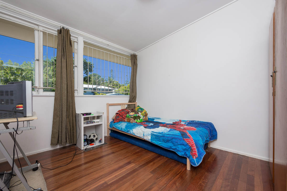 28 Camelia Avenue, Logan Central - (Web) (5).jpg