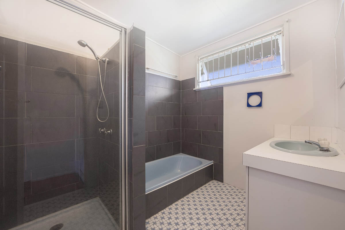 28 Camelia Avenue, Logan Central - (Web) (6).jpg