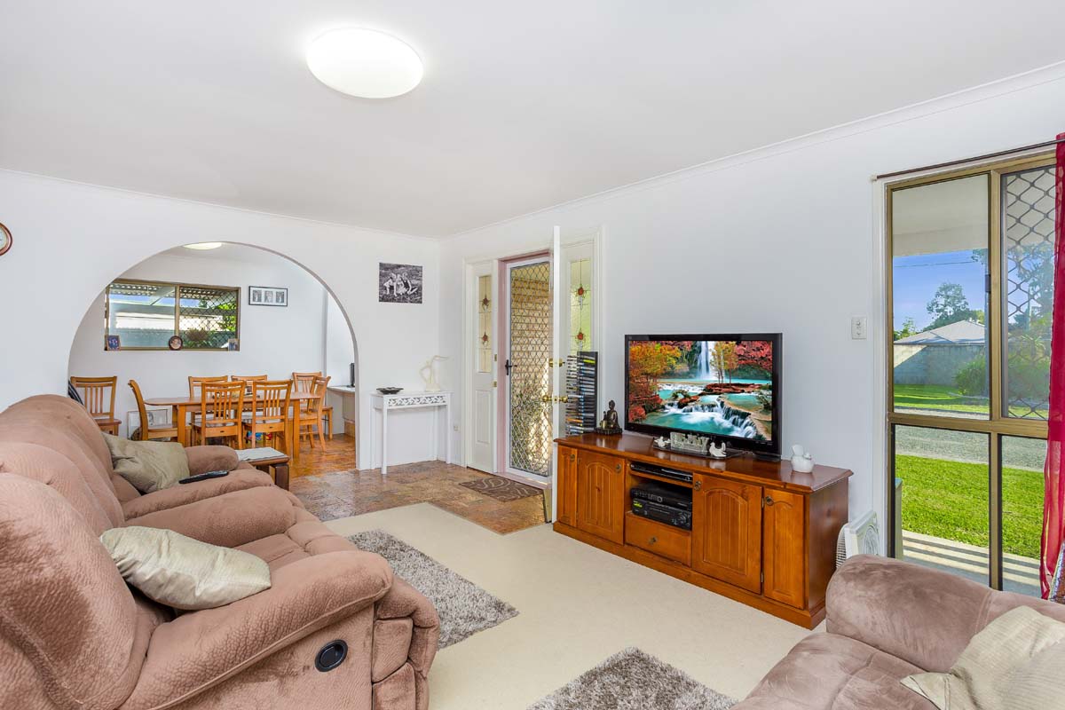 886 Kingston Road, Waterford West - (Web) (10).jpg