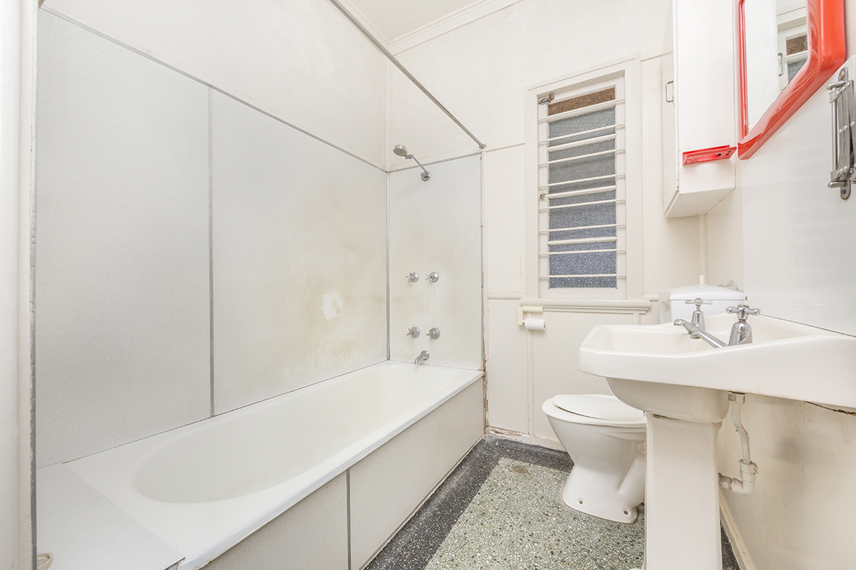 16 Esther Street, Tarragindi - (5) (Web).jpg