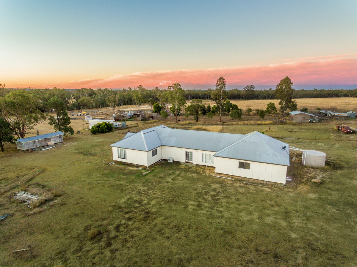 37 Loupals Road, Whetstone - (Web) (9).jpg