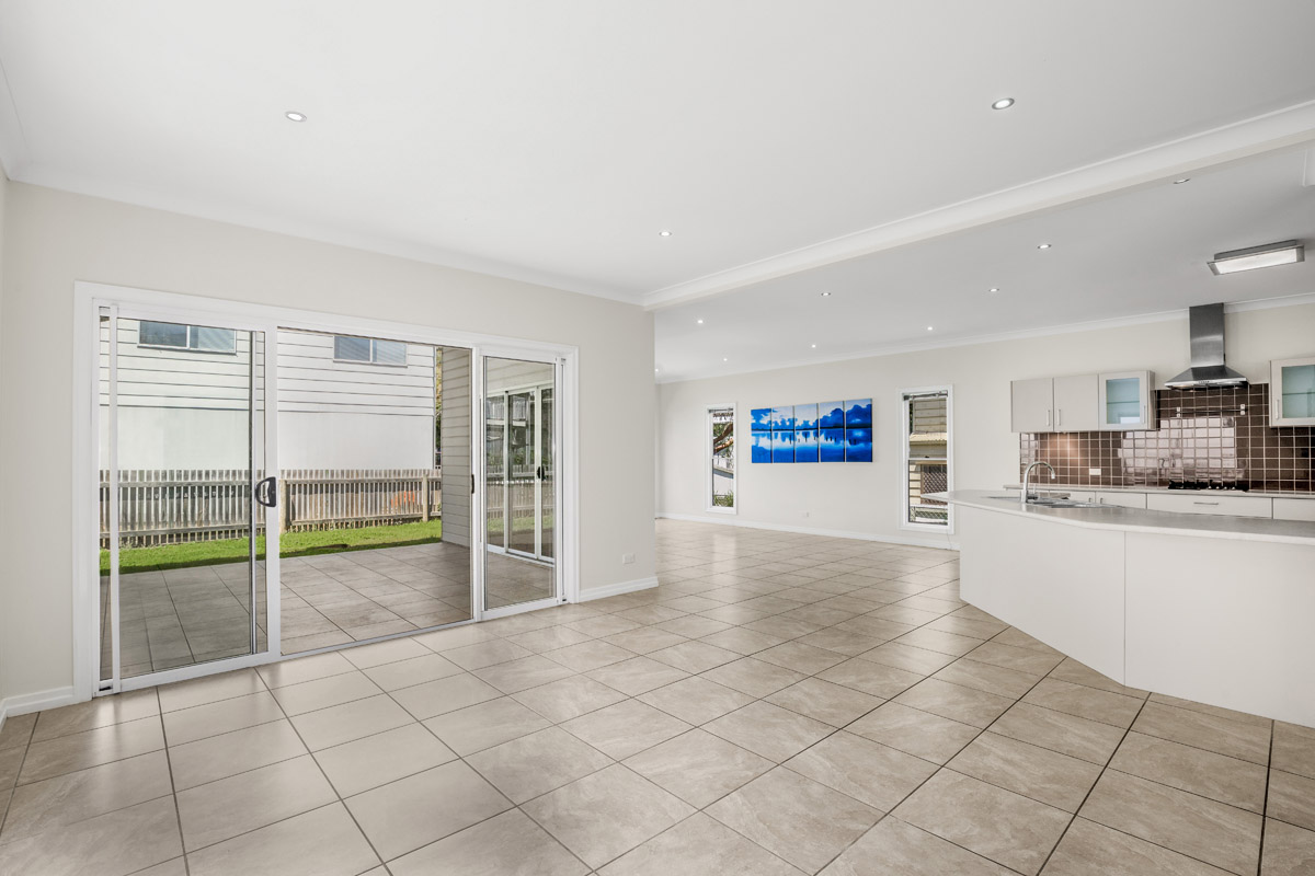 9 Philips Street, Coochiemudlo - (14)(Web).jpg