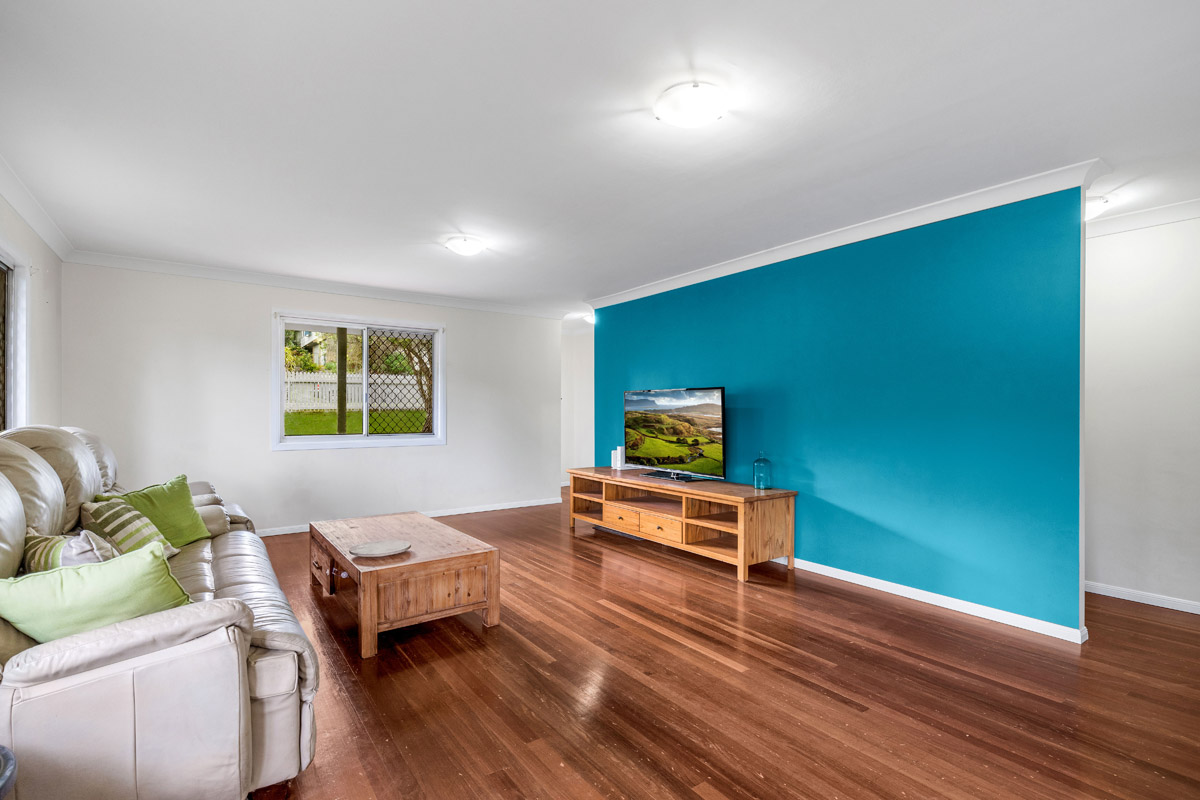 32 Sunrise Street, Beenleigh - (8).jpg
