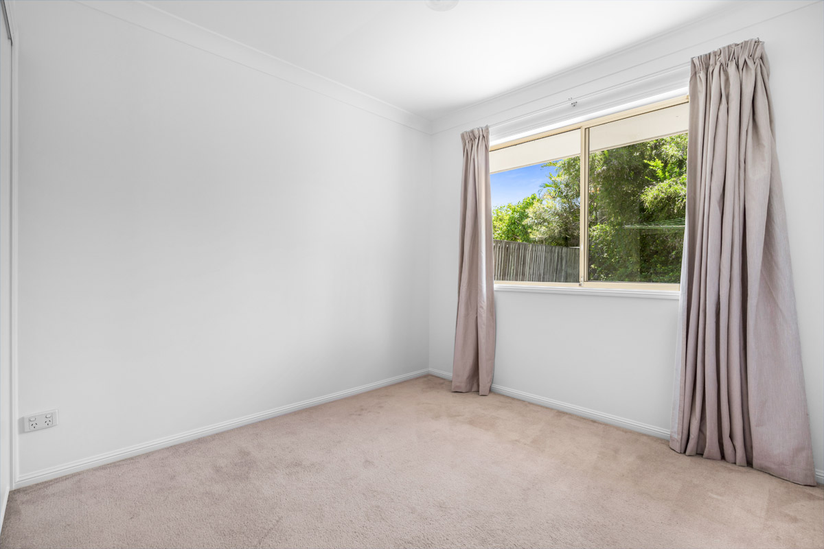 9 Mckinley Street, Eagleby - (3)(Web).jpg