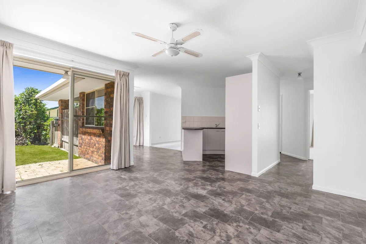 9 Mckinley Street, Eagleby - (7)(Web).jpg