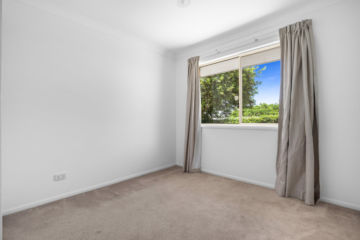 9 Mckinley Street, Eagleby - (8)(Web).jpg