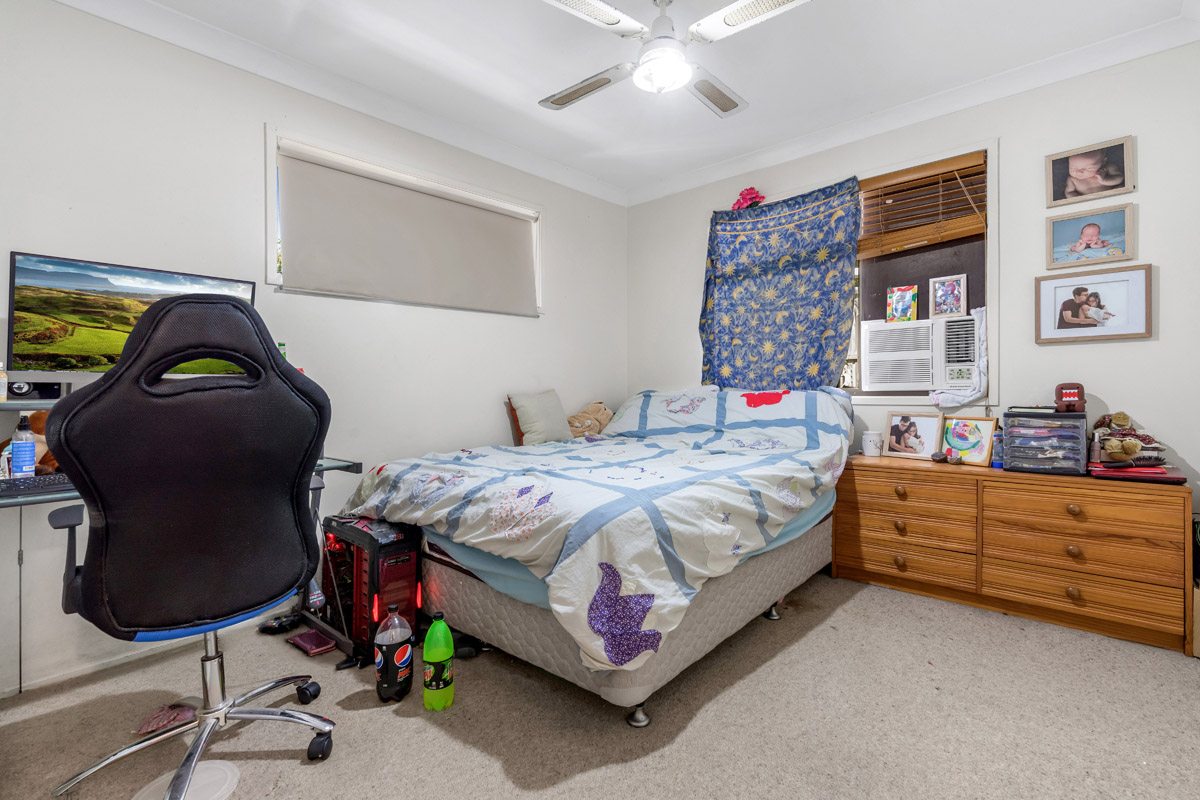24 Quarrian Crescent, Beenleigh - (5)(Web).jpg