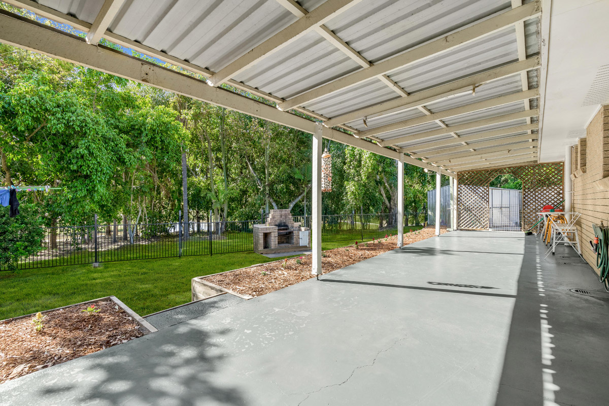 24 Quarrian Crescent, Beenleigh - (9)(Web).jpg