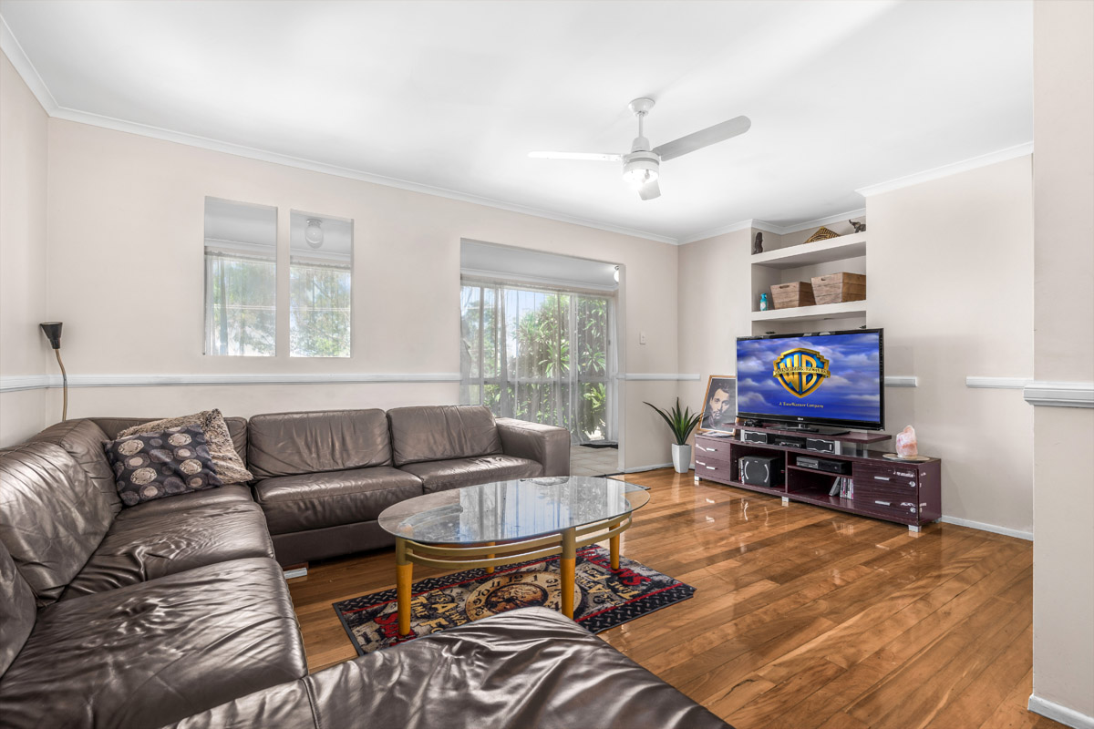 19 Sunnyview Street, Beenleigh - (3)(Web).jpg