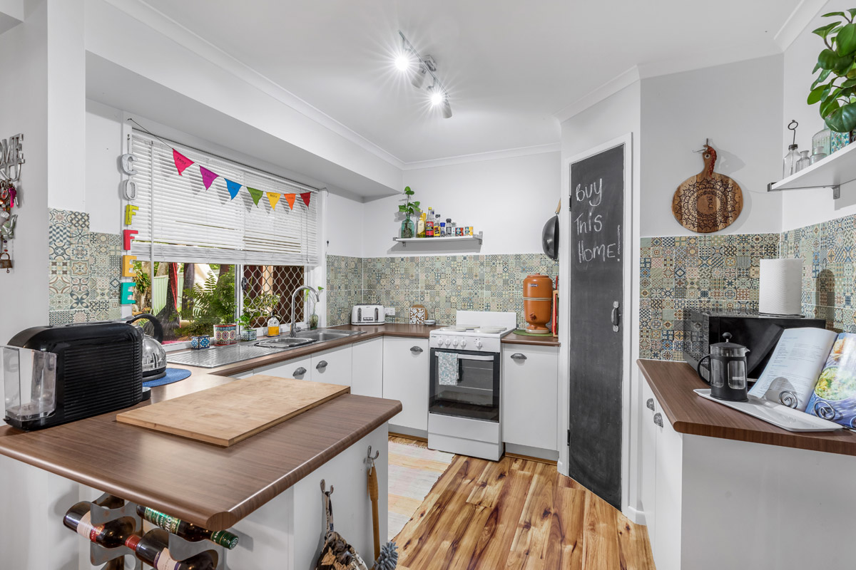 8 Shirley Street, Eagleby - (7)(Web).jpg