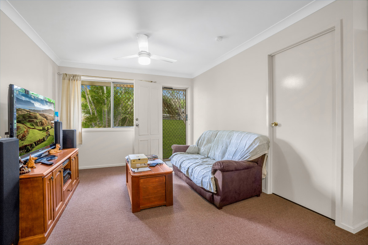42 Copperfield Drive, Eagleby - (3)(Web).jpg