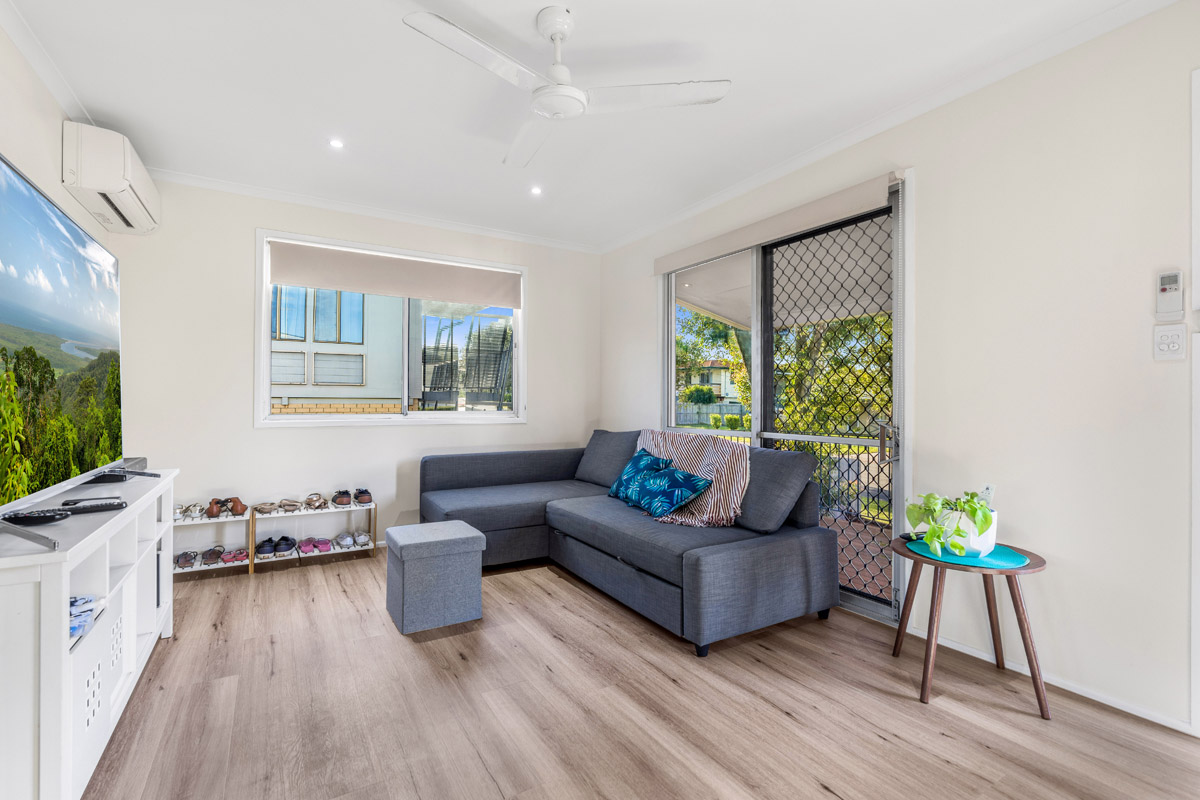 4 Tweed Street, Beenleigh - (1)(Web).jpg