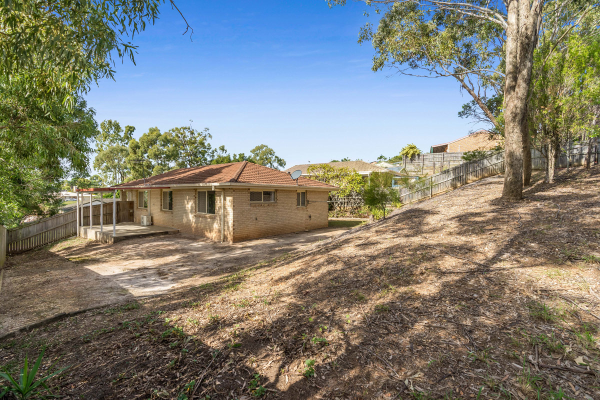 49 Solar Street, Beenleigh - (9)(Web).jpg