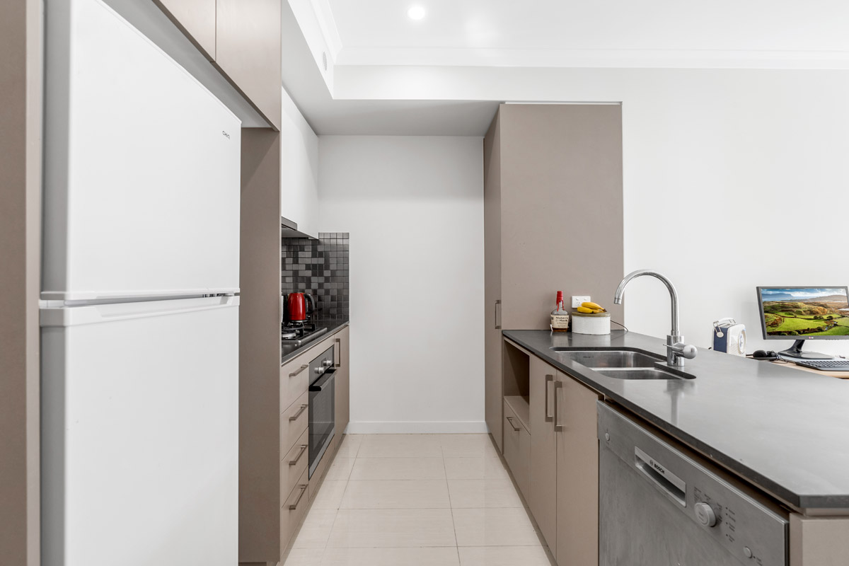 U8601 43 Forbes Street, West End - (1)(Web).jpg
