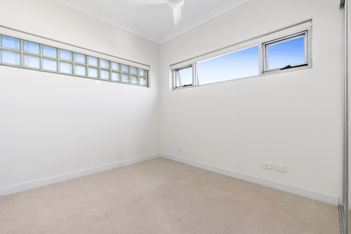 U8601 43 Forbes Street, West End - (5)(Web).jpg