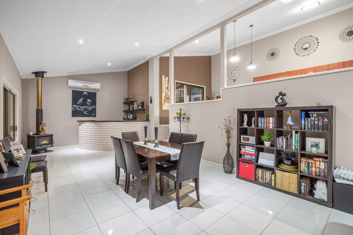 9 Pictum Street, Shailer Park - (10)(Web).jpg