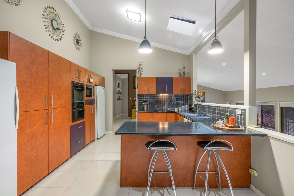 9 Pictum Street, Shailer Park - (12)(Web).jpg