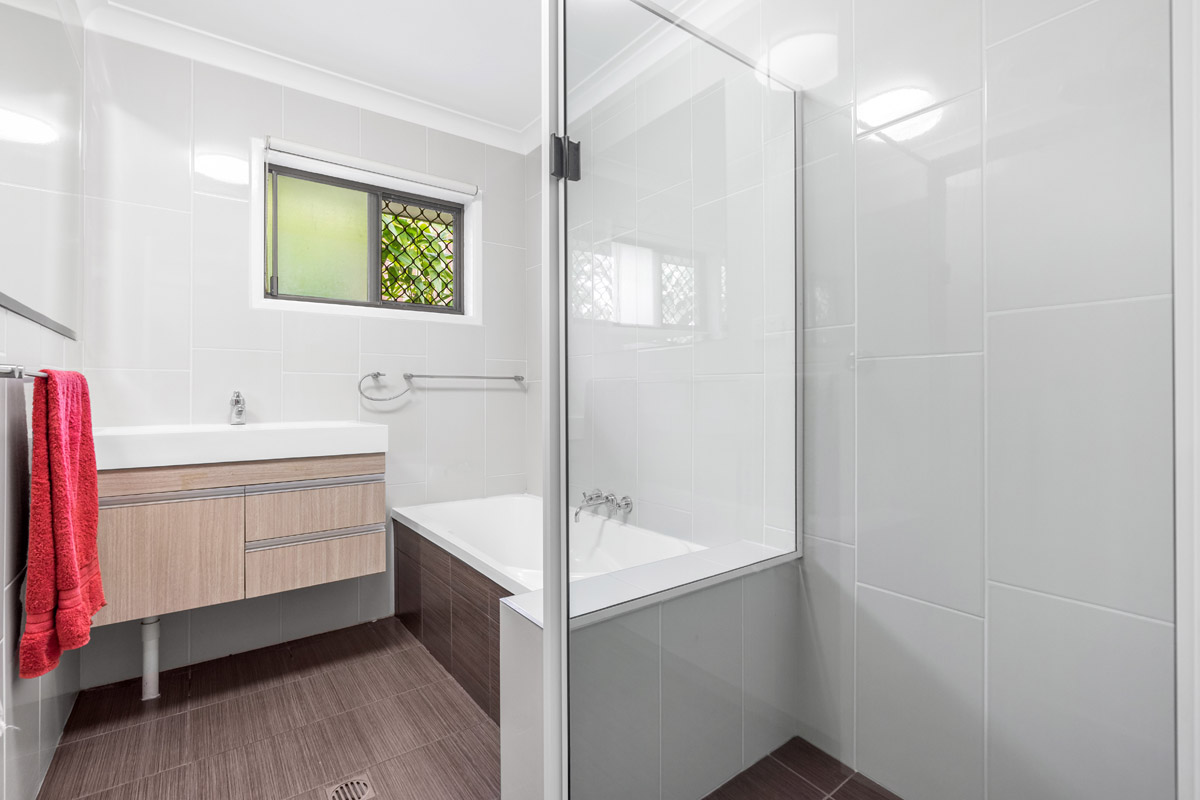 22 Finlay Street, Slacks Creek - (4)(Web).jpg