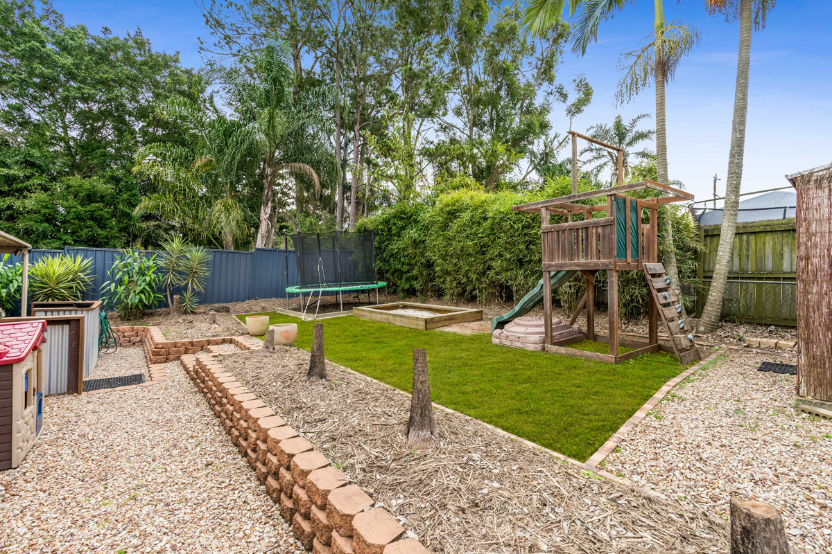 22 Finlay Street, Slacks Creek - (10)(Web).jpg