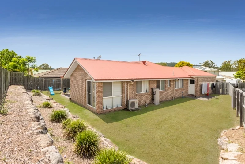 13 Rebecca Circuit Eagleby - Daytime Photos (6).jpg