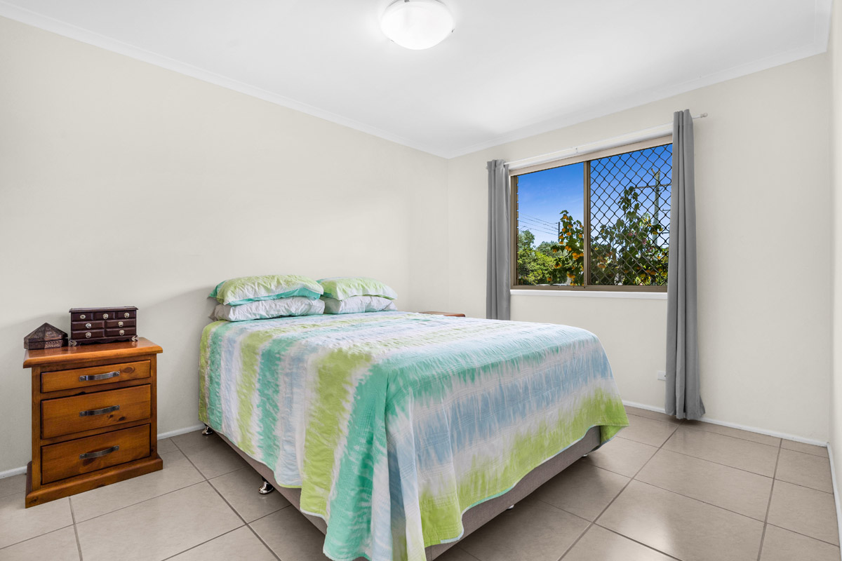 1 Walcha Ct, Beenleigh - (2)(Web).jpg