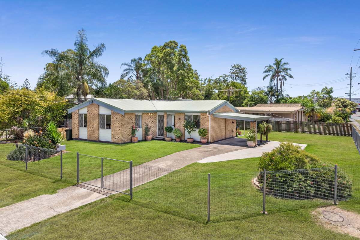 1 Walcha Ct, Beenleigh - (10)(Web).jpg