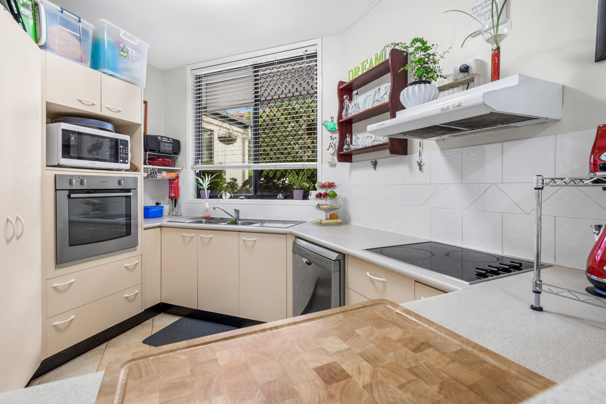 U3 392 Chatswood Road, Shailer Park - (7)(Web).jpg