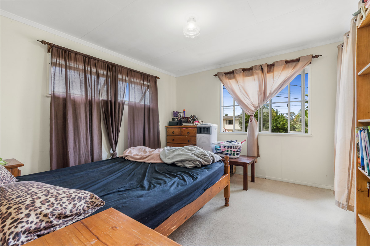 21 Brownhill Street, Logan Central - (3)(Web).jpg
