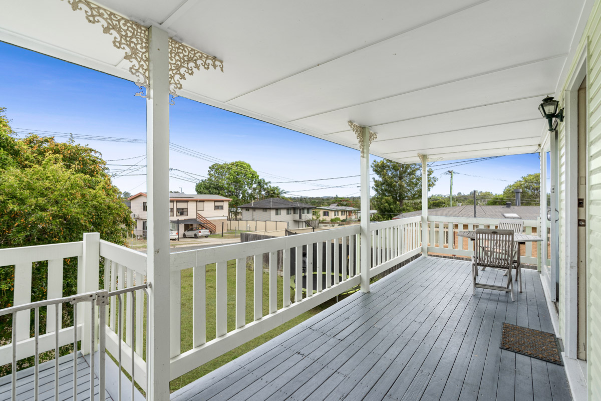 21 Brownhill Street, Logan Central - (11)(Web).jpg