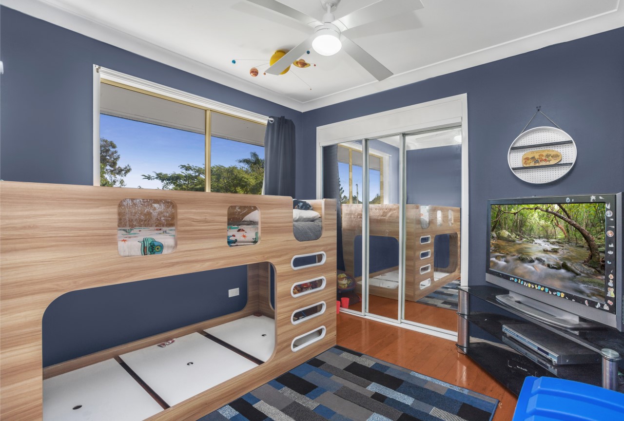 16 Winton Place Beenleigh - Daytime Photos (10).jpg
