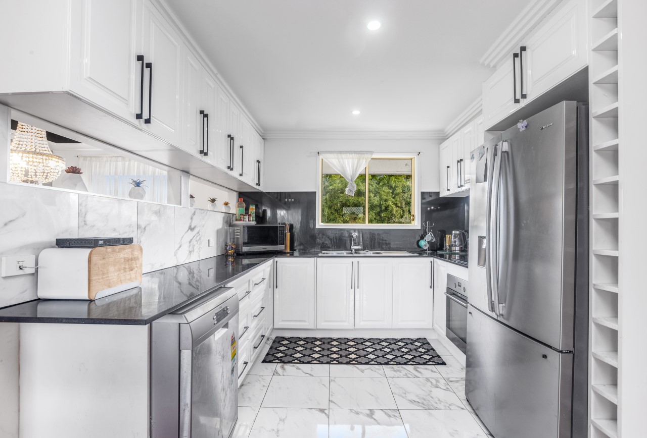 16 Winton Place Beenleigh - Daytime Photos (13).jpg