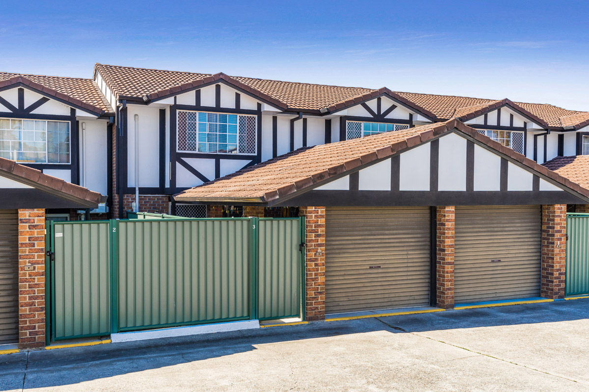 U3 18 Magellan Road, Springwood - (1)(Web).jpg