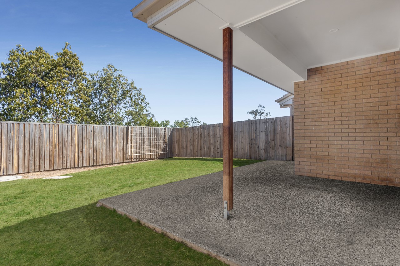 14 Prosperity Way Brassall - Daytime Photos (9).jpg