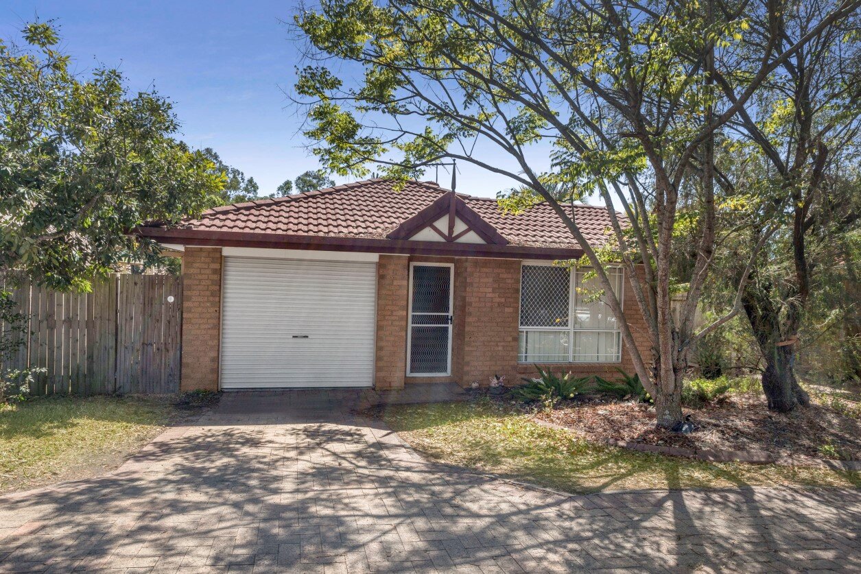34 Paddington Lane Eagleby - Daytime Photos (1).jpg