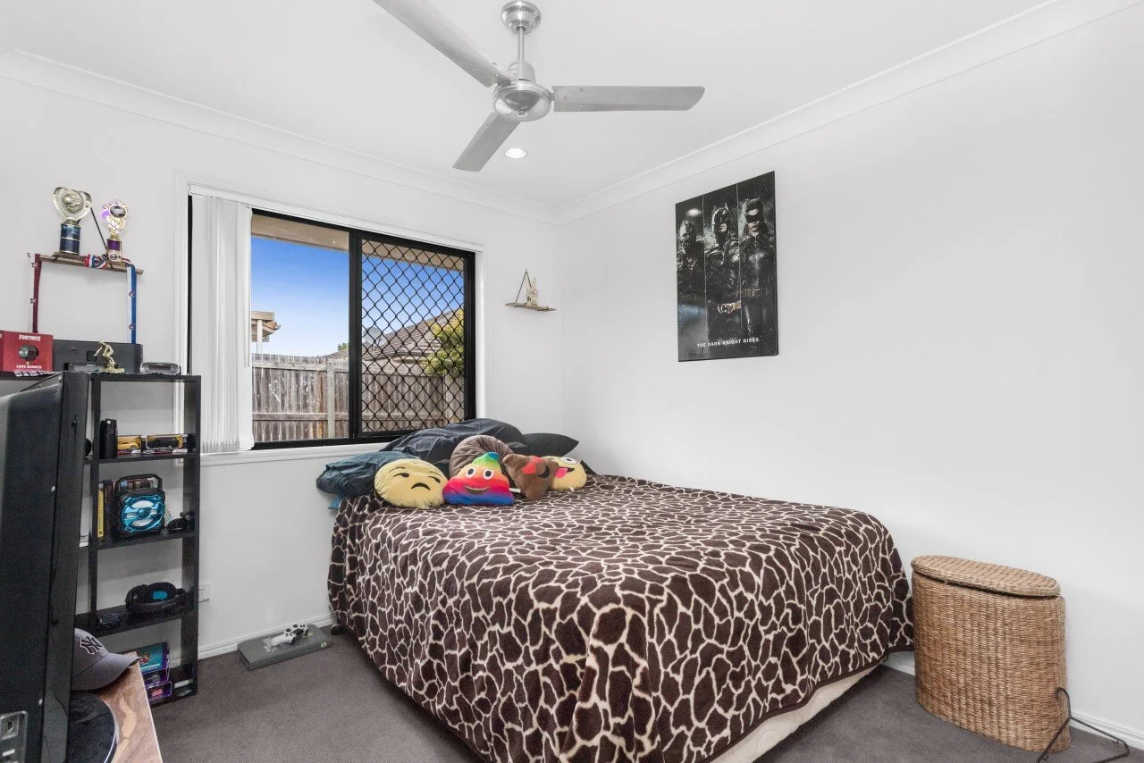 11 Penacrow Cres Raceview - Daytime Photos (2).jpg