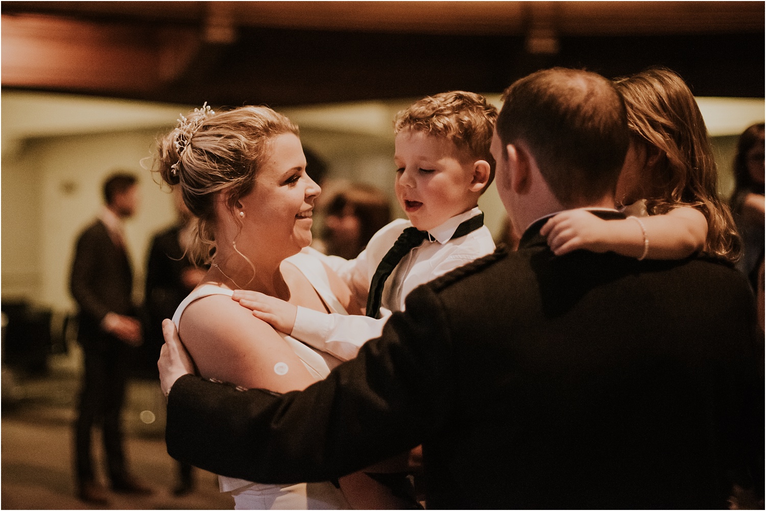 Edinburgh-wedding-photographer-Central-Hall_0075.jpg