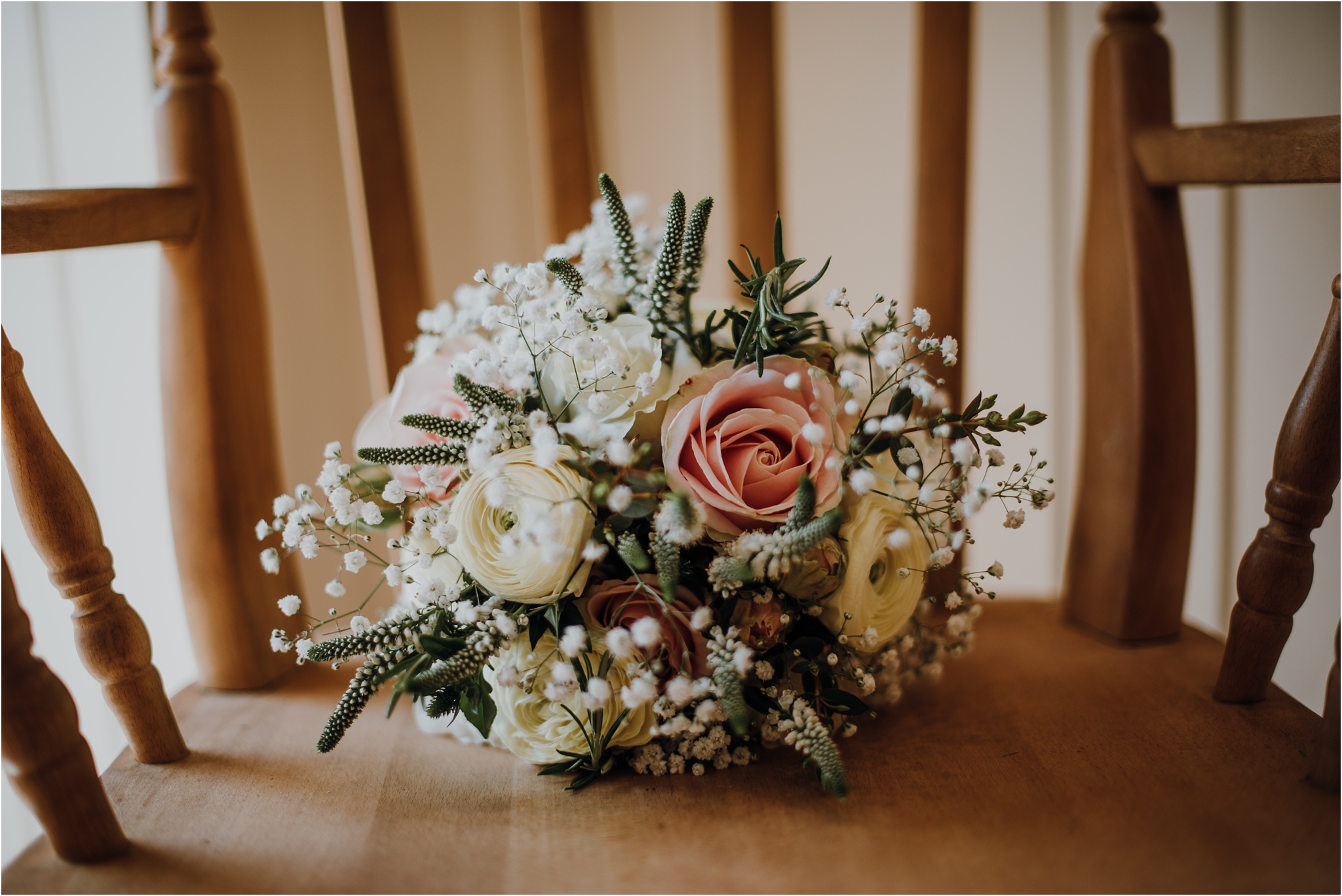 Outdoor-country-wedding-Edinburgh-photographer__0024.jpg
