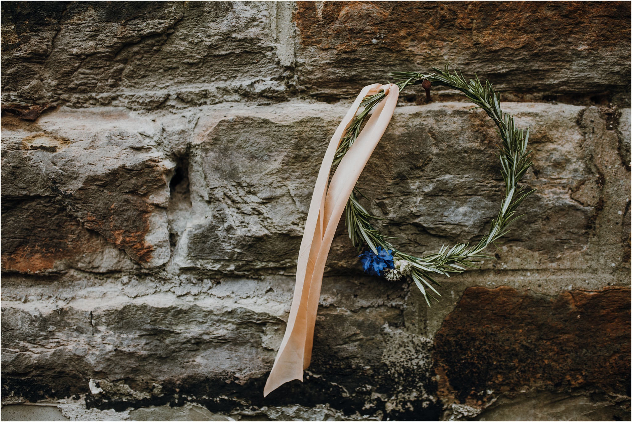 Edinburgh-barn-wedding-photographer_10.jpg