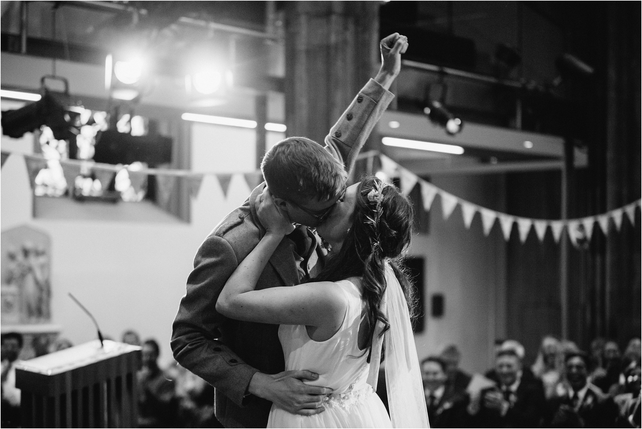 Edinburgh-barn-wedding-photographer_40.jpg