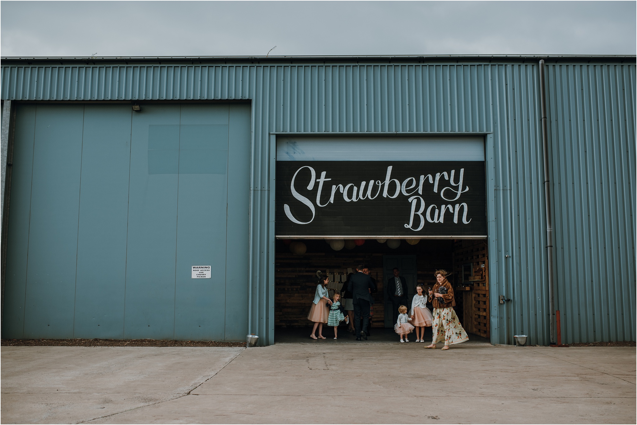 Edinburgh-barn-wedding-photographer_79.jpg