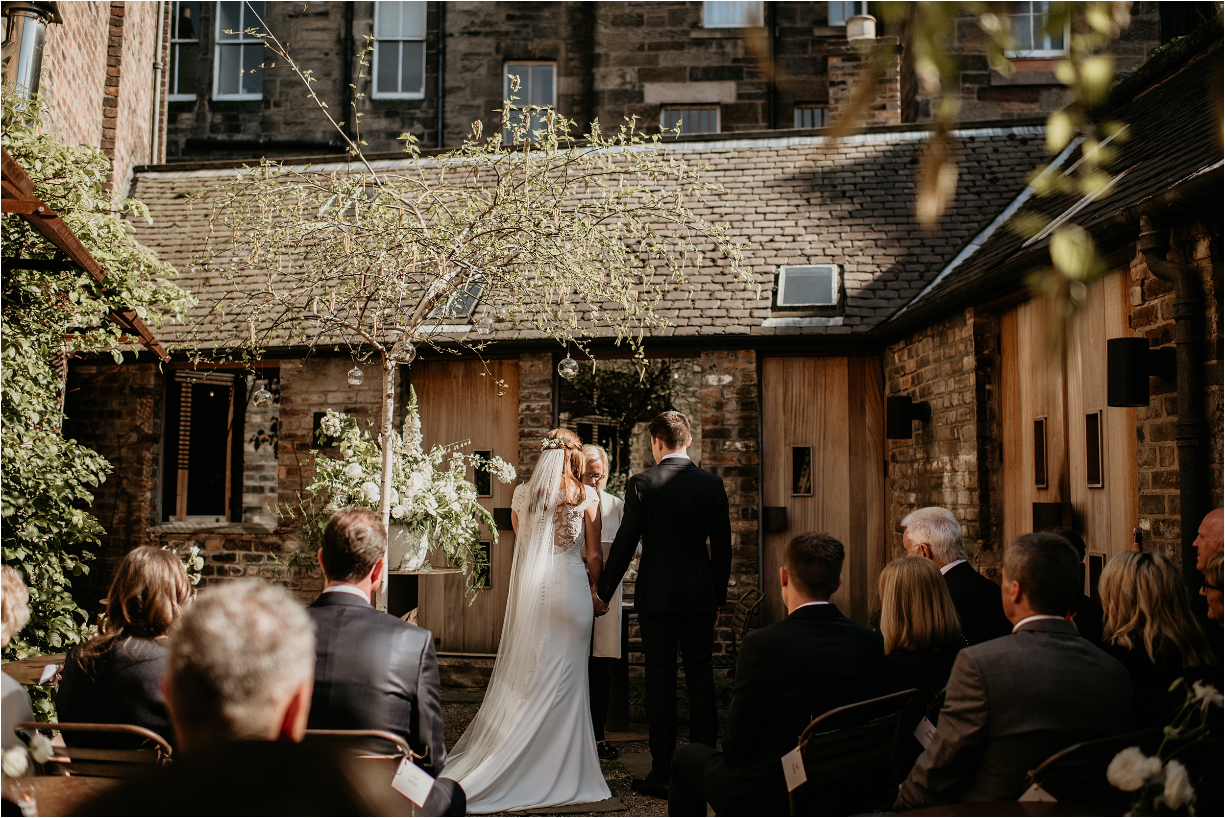 Timberyard-Edinburgh-wedding-photography__0049.jpg