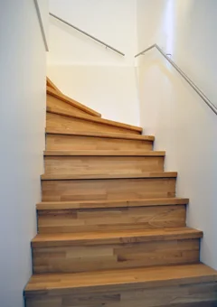 02 Treppe 01.jpg