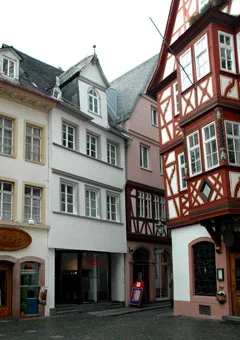 RESTAURIERUNG HAUS SCHUMACHER