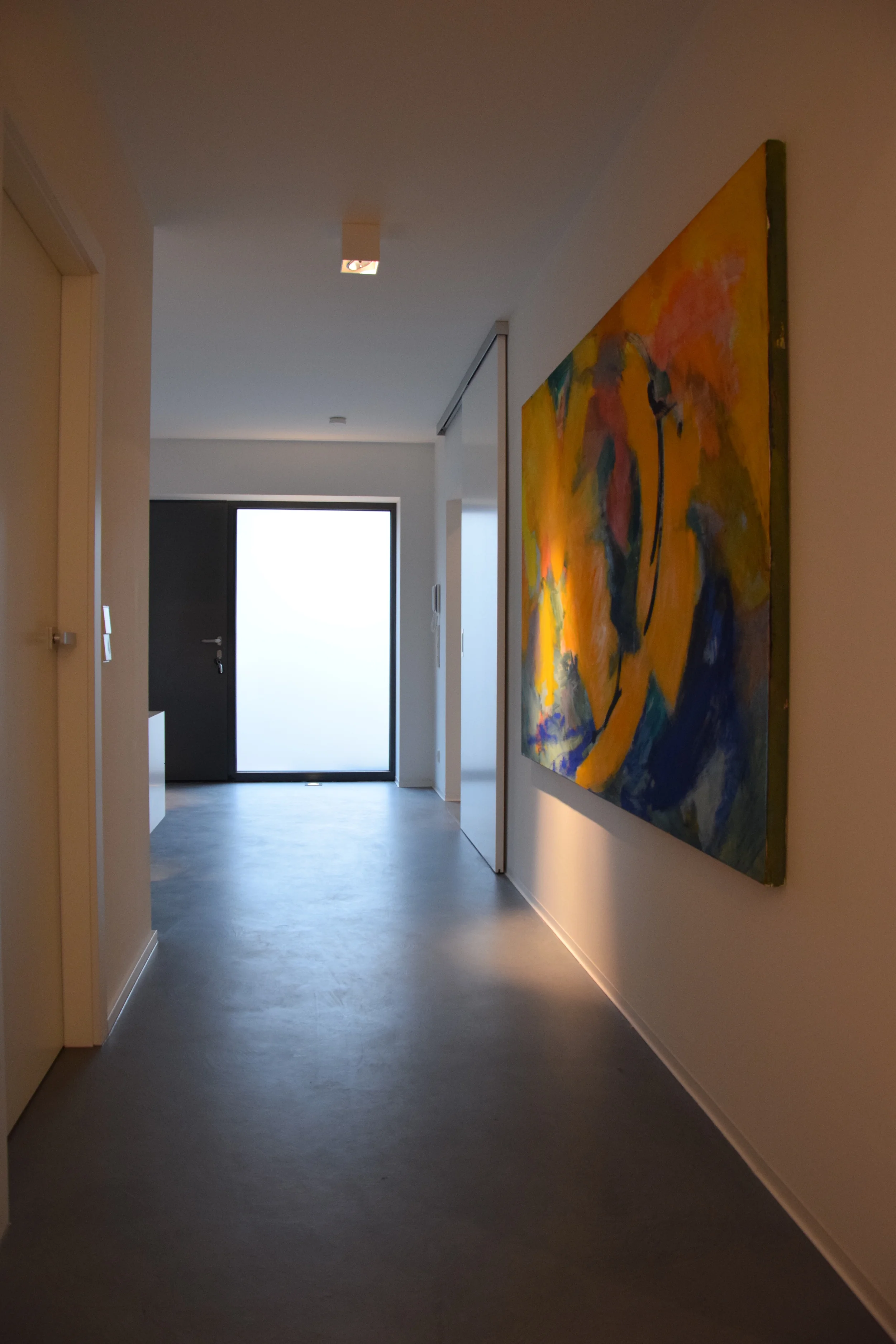 FLUR MIT EINGANGSBEREICH