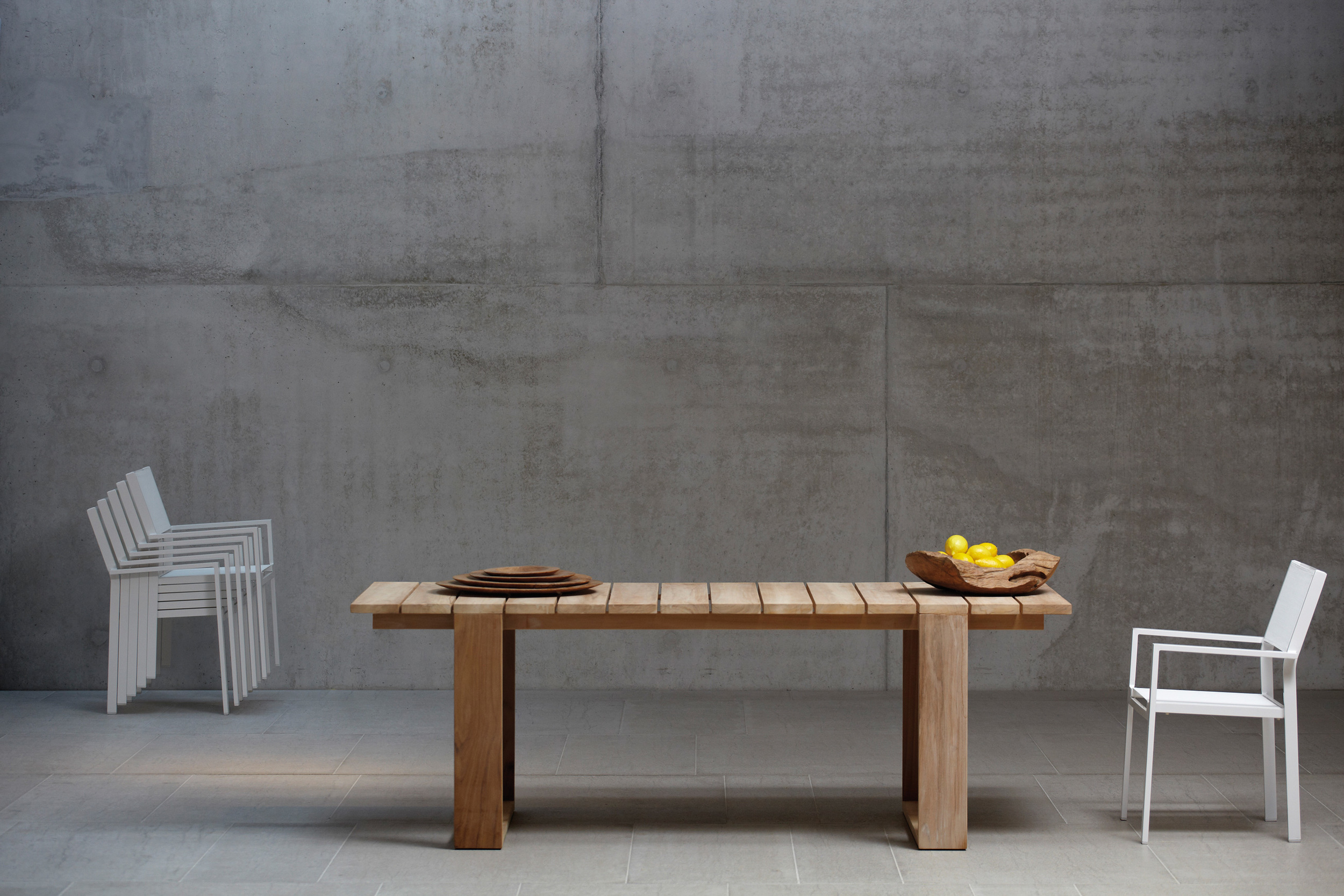 Gallery Tisch und Cubic.jpg